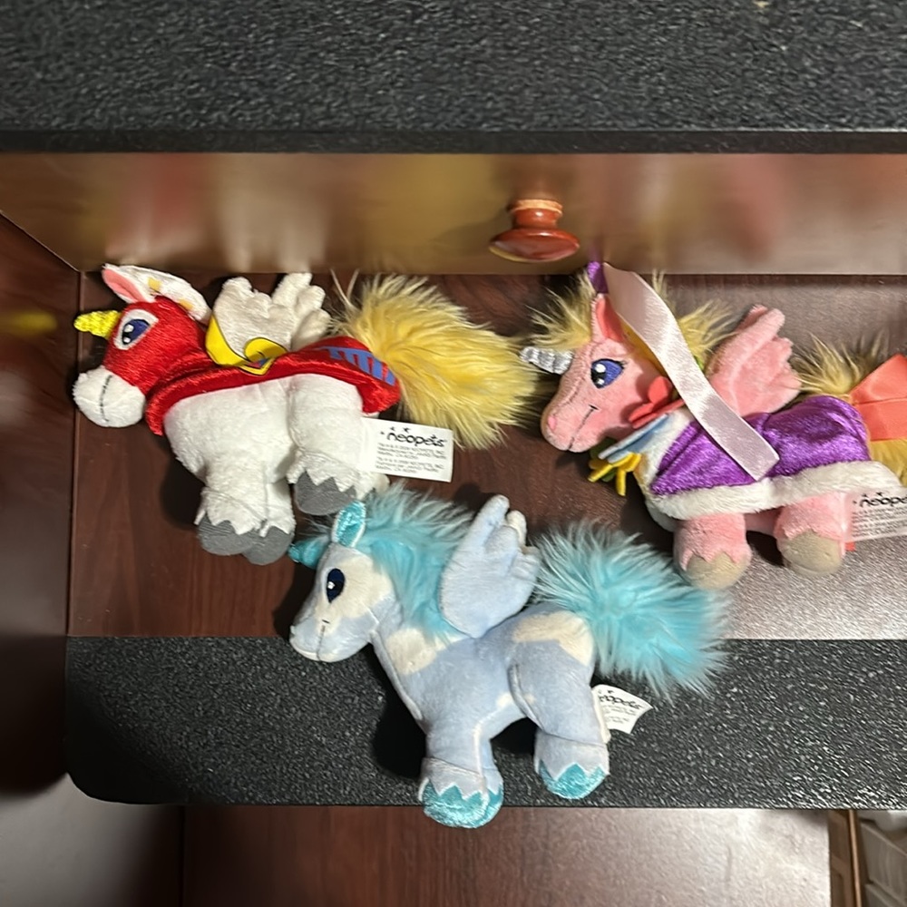 -- - 3 neopets (unicorns ) plushies-Rare-